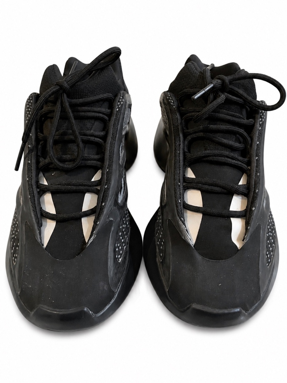 Adidas Yeezy 700 V3 Alvah Black Sneakers Mens Size 8 H67799 Kanye West